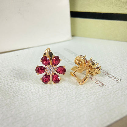 VCA Diamond Flower Earstud